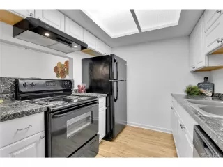 Photo #2: 5913346 Listing