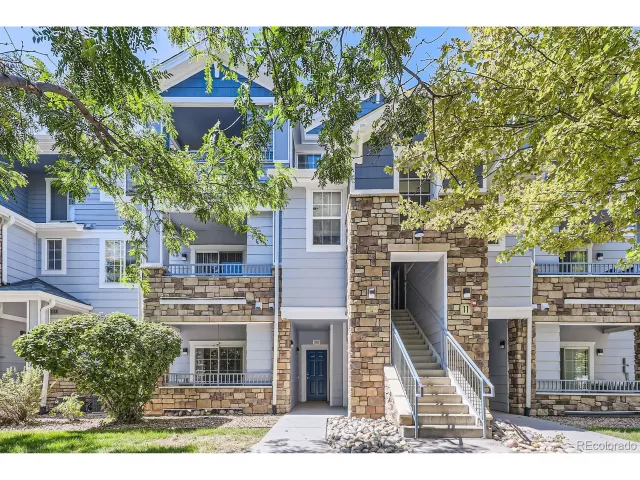 MLS: 5913893 Condo For Sale