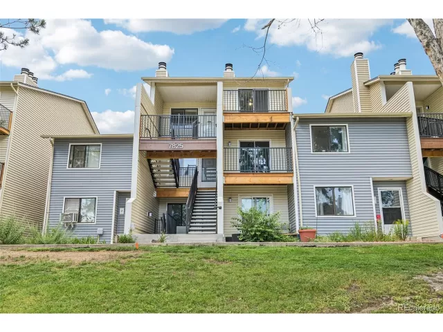 MLS: 5922390 Condo For Sale