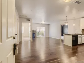 Photo #4: 5923833 Listing