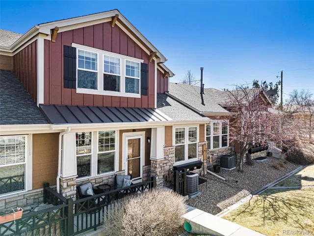 MLS: 5924435 Condo For Sale