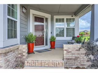 Photo #2: 5927722 Listing