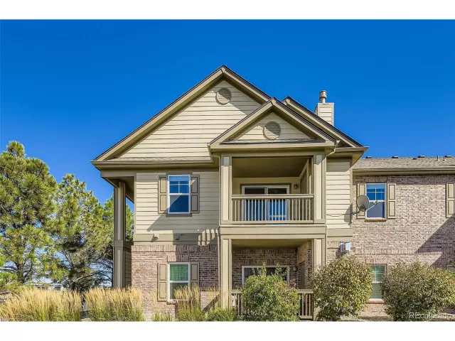 MLS: 5929254 Condo For Sale