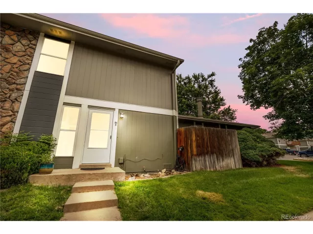 MLS: 5934871 Condo For Sale