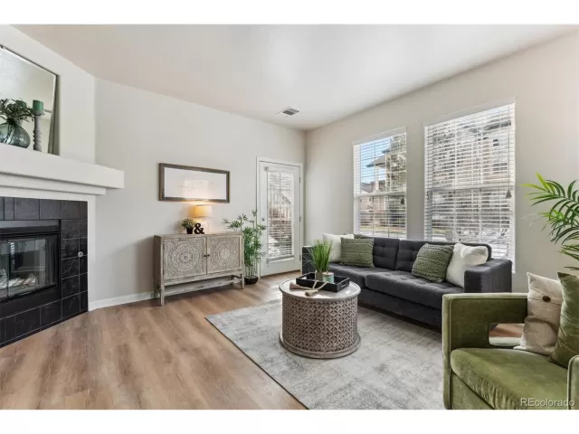 MLS: 5936201 Condo For Sale