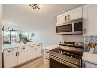 Photo #5: 5936410 Listing