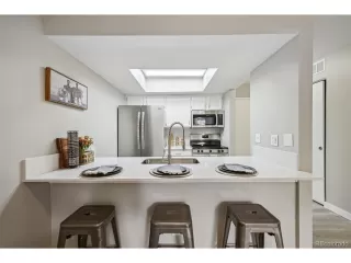 Photo #5: 5936835 Listing 