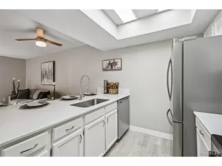 Photo #6: 5936835 Listing 