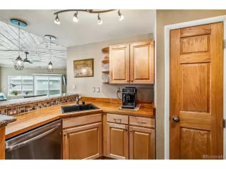 Photo #4: 5937519 Listing 