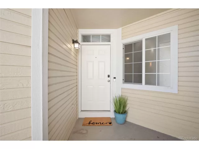 MLS: 5941401 Condo For Sale