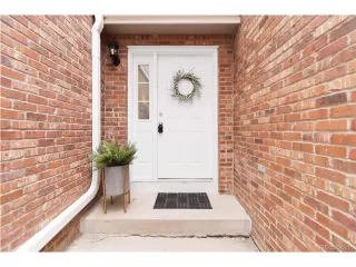 Photo #2: 5945060 Listing 