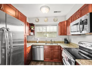 Photo #4: 5947209 Listing