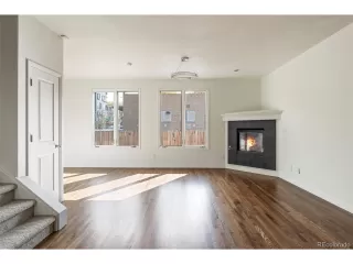 Photo #5: 5949022 Listing