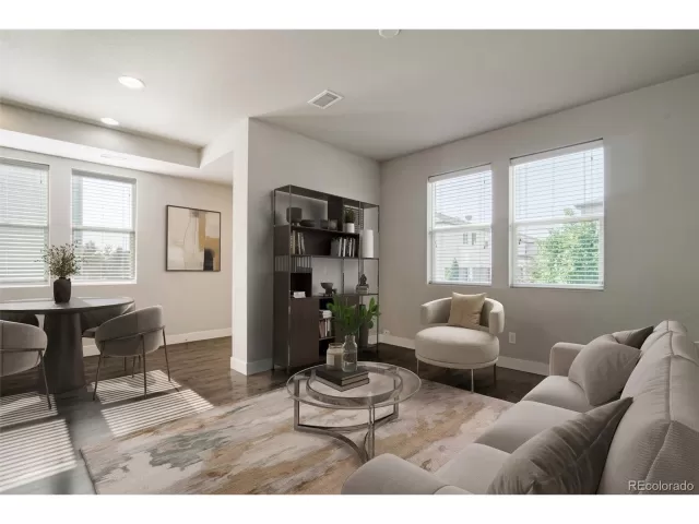 MLS: 5953515 Condo For Sale