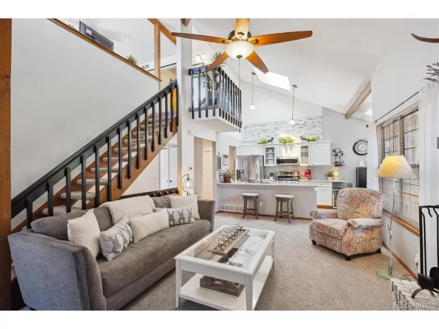 MLS: 5960777 Condo For Sale