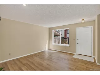 Photo #5: 5960901 Listing