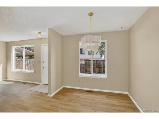 Photo #6: 5960901 Listing