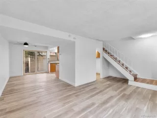 Photo #5: 5966182 Listing 