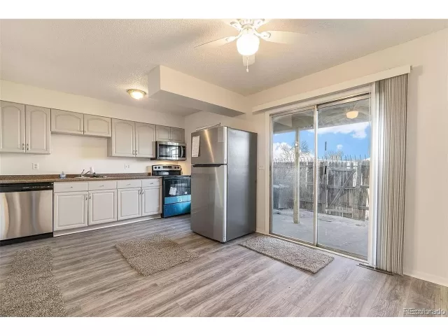 MLS: 5967067 Condo For Sale