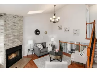 Photo #6: 5968908 Listing