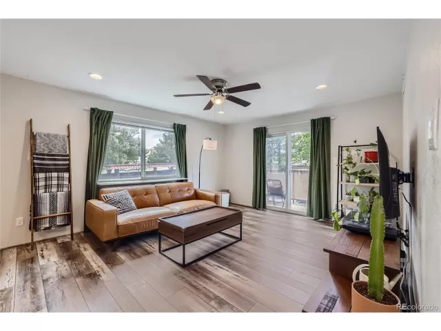 MLS: 5970302 Condo For Sale