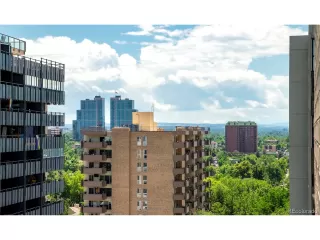 Browse active condo listings in GOVERNORS PLACE