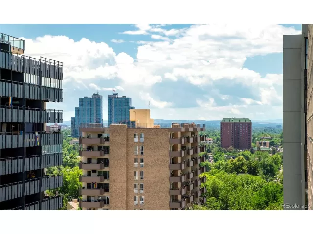 MLS: 5972724 Condo For Sale