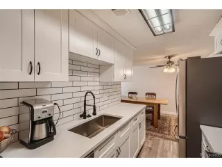 Photo #6: 5974884 Listing 