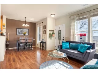 Photo #5: 5978101 Listing