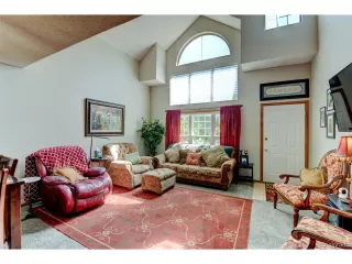 Photo #4: 5979101 Listing