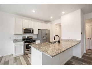 Photo #6: 5979280 Listing