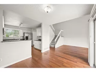 Photo #2: 5982236 Listing 