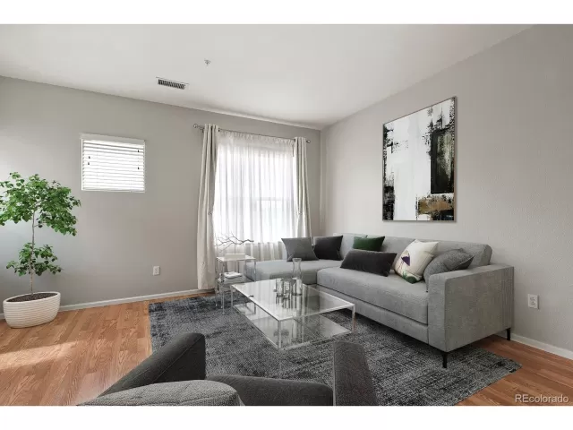 MLS: 5985885 Condo For Sale