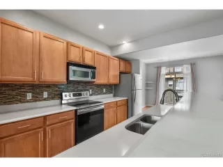 Photo #5: 5985885 Listing