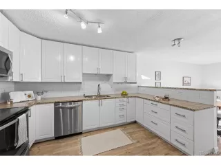 Photo #6: 5986027 Listing