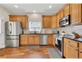 Photo #5: 5989211 Listing