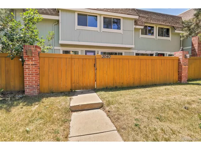 MLS: 5989978 Condo For Sale