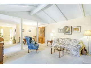 Photo #5: 5990859 Listing