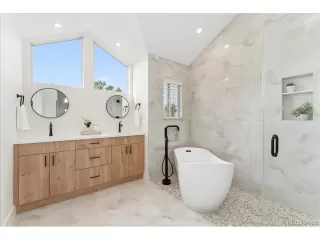 Photo #3: 5991298 Listing