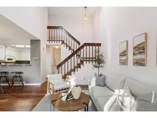 Photo #3: 5993199 Listing