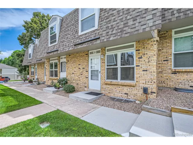 MLS: 5993515 Condo For Sale