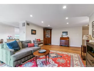 Photo #6: 5995937 Listing