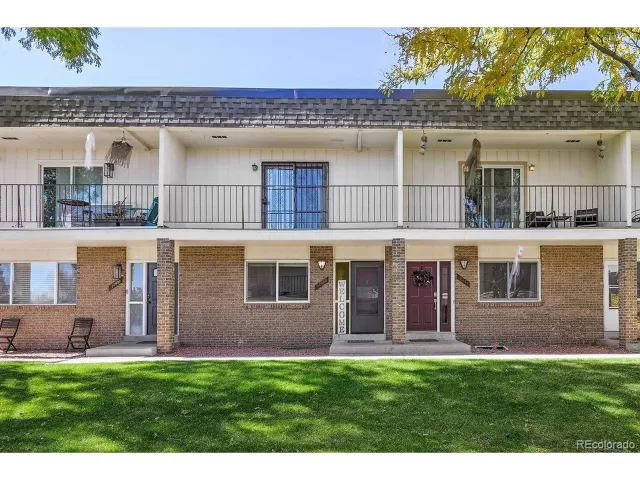 MLS: 5996828 Condo For Sale