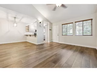 Photo #6: 5999130 Listing