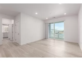 Photo #5: 5999708 Listing