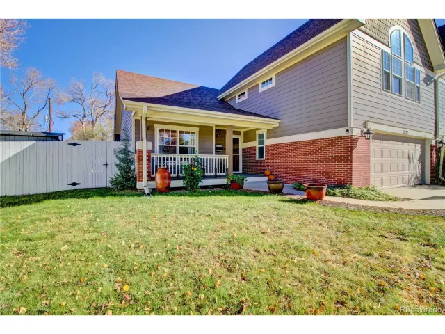 MLS: 6000442 Condo For Sale