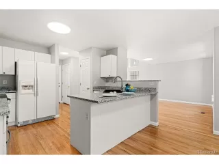 Photo #6: 6001649 Listing