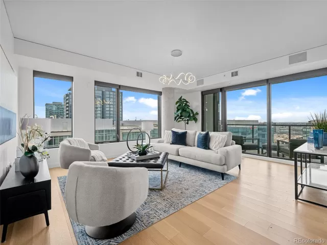 MLS: 6004949 Condo For Sale