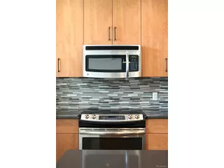 Photo #5: 6005960 Listing