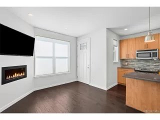 Photo #6: 6005960 Listing